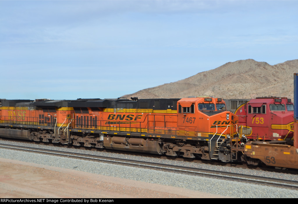 BNSF 7467